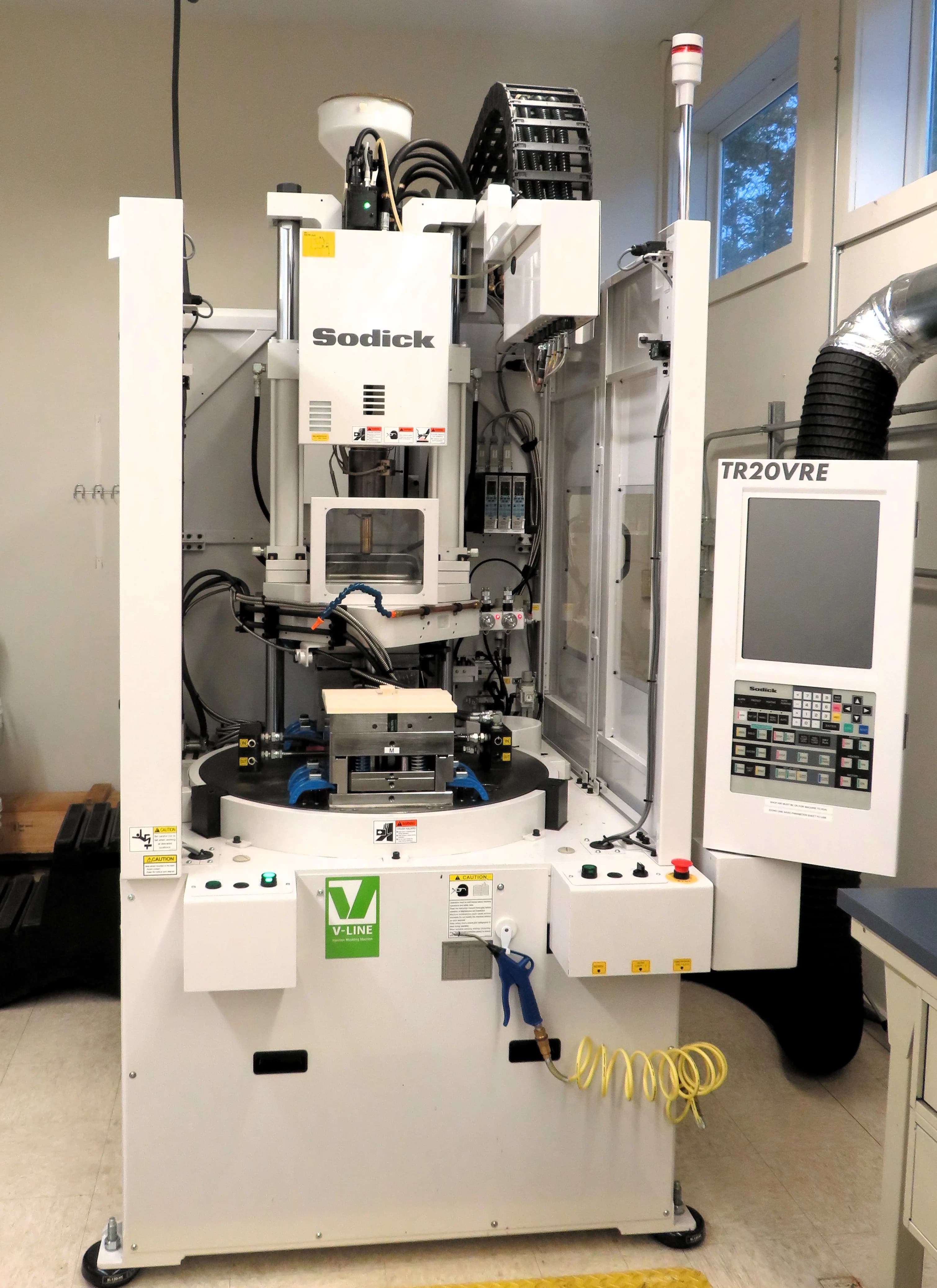 Sodick TR20VRE injection molding machine